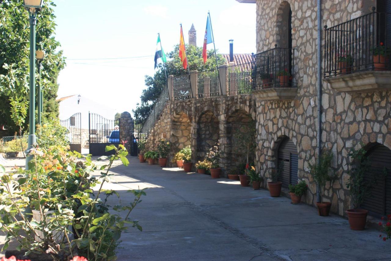 Hotel Rural El Convento Valencia de Alcántara Esterno foto