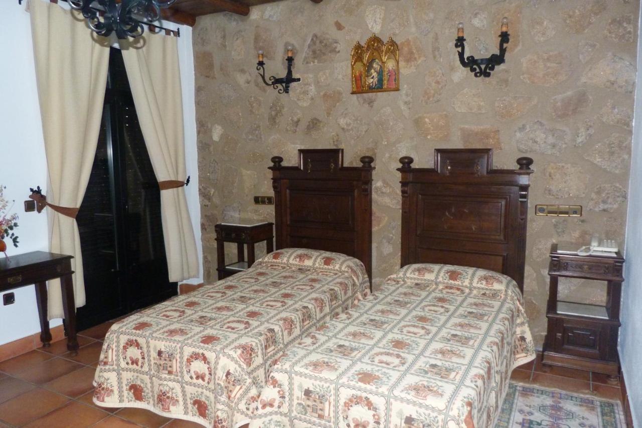 Hotel Rural El Convento Valencia de Alcántara Esterno foto